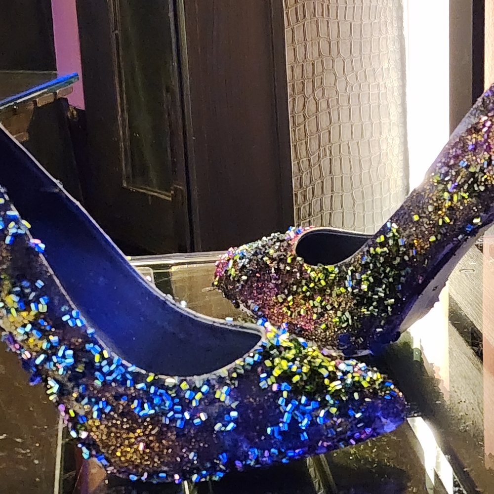 Art Pumps - Picture 6 of 6